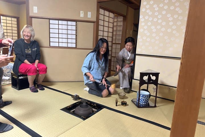 Best of Nagasaki with Japanese Tea Ceremony 4-Hour Car Tour