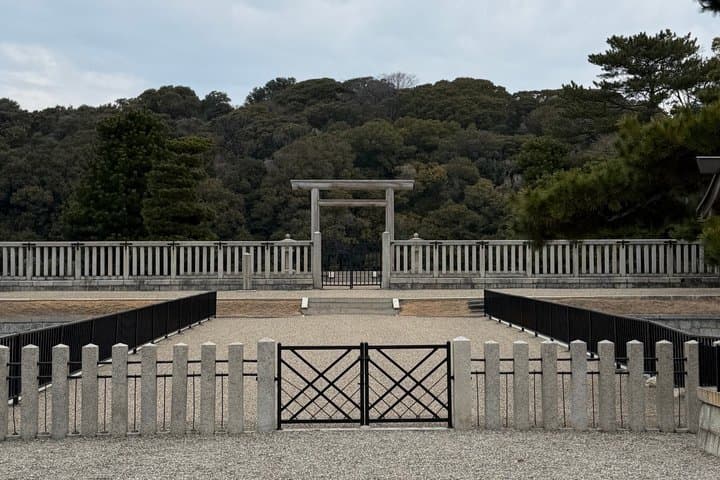 Sakai Mozu Kofun Tombs Tour and Tea Ceremony — photo 2