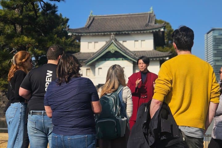 Tokyo: Imperial Palace and Shogun Storytelling Walk — photo 3
