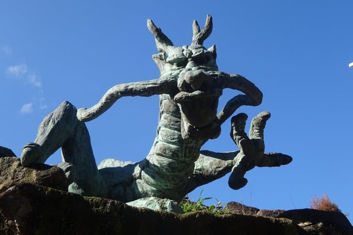 :Enoshima Retreat Private Walking Tour in Benzaiten and Iwaya — photo 5