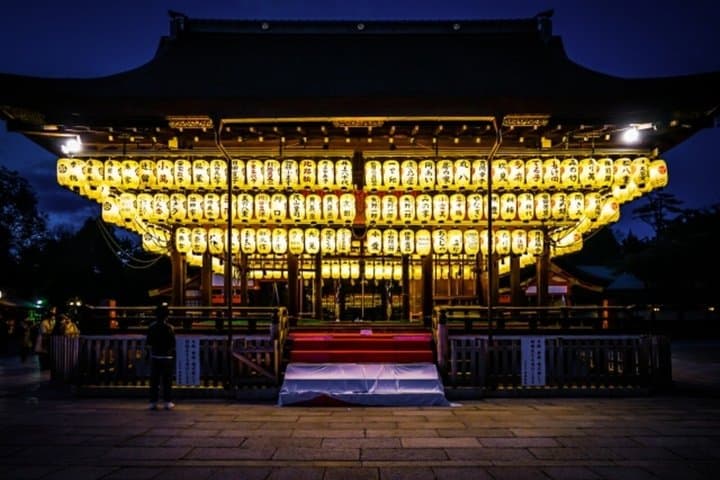 Kyoto: Gion Geisha District Sunset Tour in Spanish and en Español — photo 8