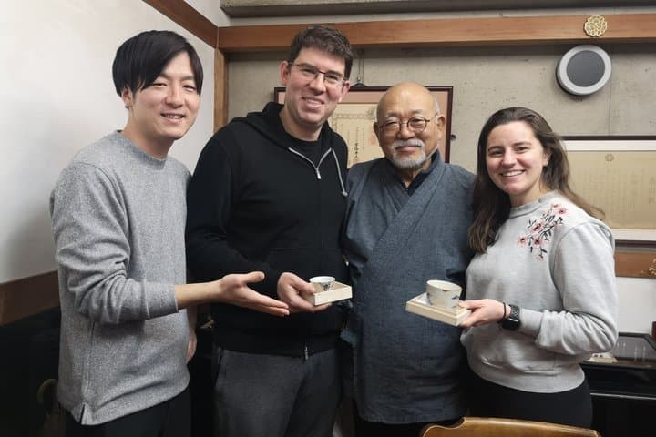Traditional Kintsugi Workshop with a Master Craftsman — photo 4