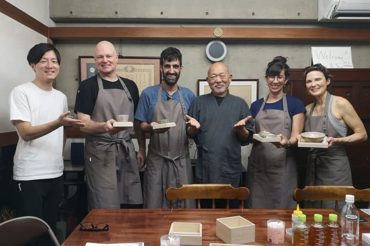 Traditional Kintsugi Workshop with a Master Craftsman — photo 8