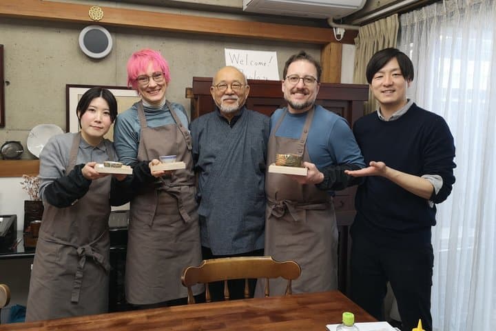 Traditional Kintsugi Workshop with a Master Craftsman — photo 17