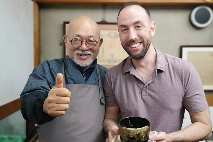 Traditional Kintsugi Workshop with a Master Craftsman — photo 7