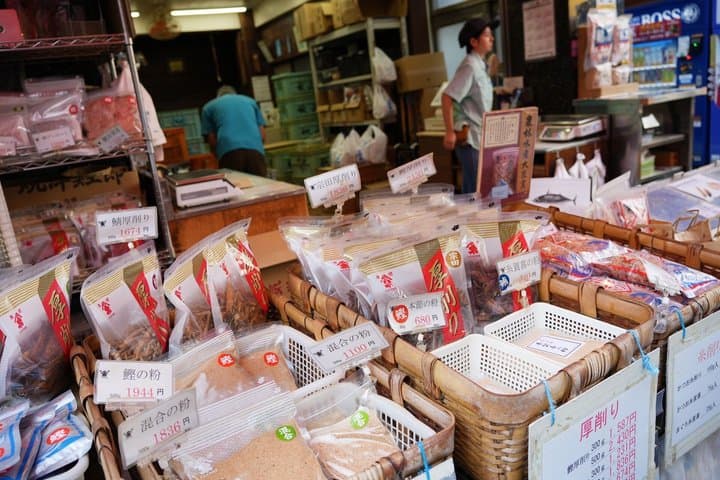 Tsukiji Market Early Morning Tour — photo 1