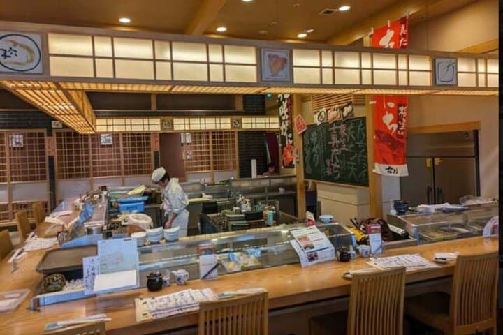 Sapporo Let's Eat Tour! Sushi, snacks and seasonal Tasting