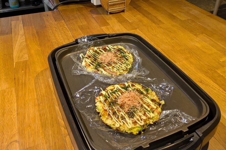 Cultural Tasting Tour Okonomiyaki Making and Modern Samurai Show — photo 2