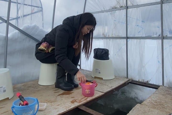 Frozen Lake Adventure Wakasagi Ice Fishing and Onsen Retreat — photo 5