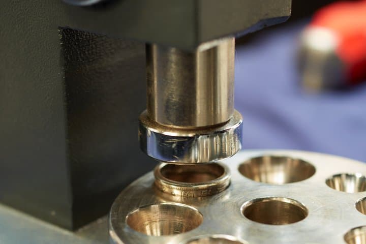 Tokyo, Asakusa : Ring-Making Workshop with Japanese Vintage Coins — photo 5