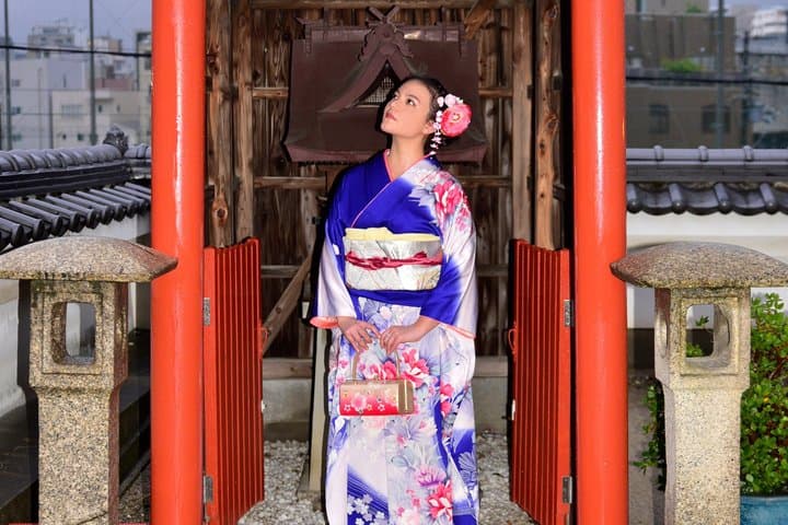 Kimono Photoshoots at Osaka Castle, Temples & Shrines, or Studio — photo 11