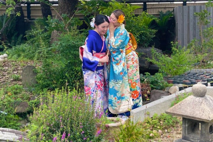 Kimono Photoshoots at Osaka Castle, Temples & Shrines, or Studio — photo 13