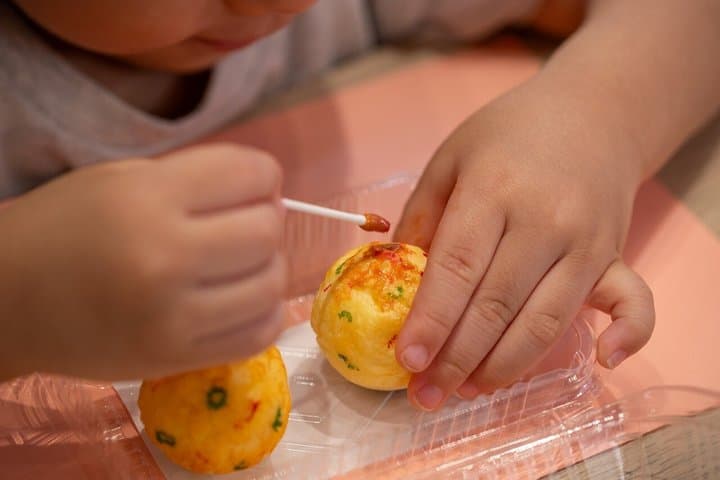 30-Min Osaka Takoyaki Workshop: Craft & Win a Capsule Gift! — photo 2