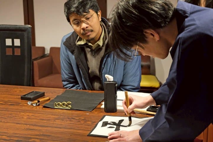 Calligraphy and Sake Experience in Saijo, Hiroshima — photo 7