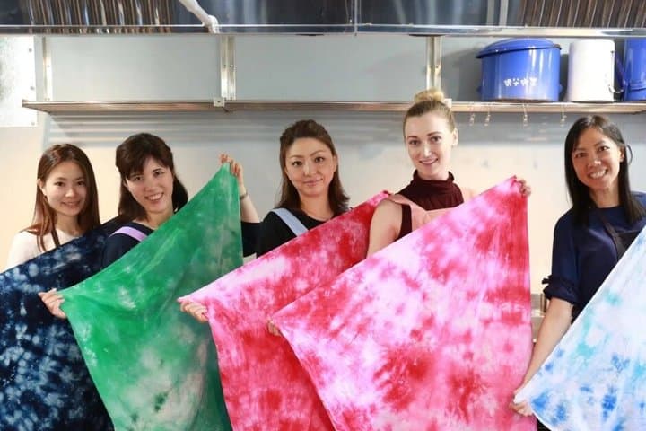 Nihonbashi Tokyo Furoshiki Dyeing Experience — photo 3