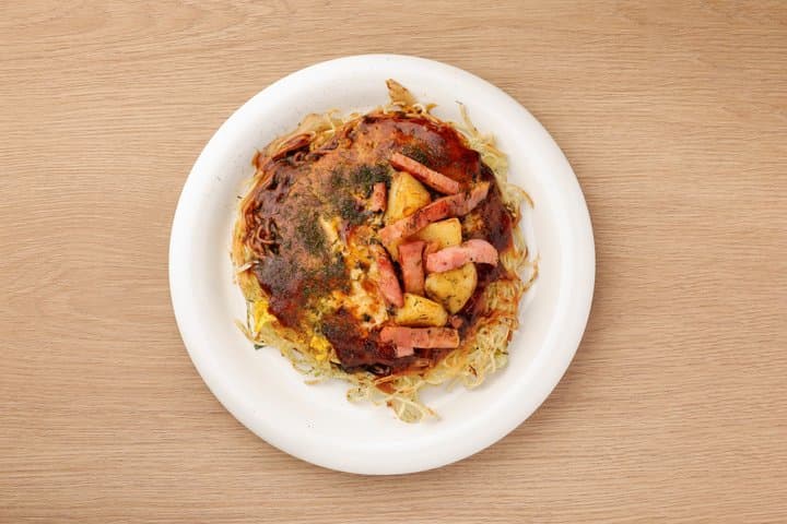 Hiroshima and International Style Okonomiyaki Dinner at Mitchan — photo 6