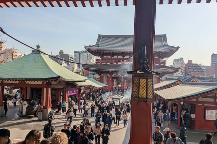 Tokyo Asakusa Walking Tour: Senso-ji, Nakamise & Photo Spots — photo 12