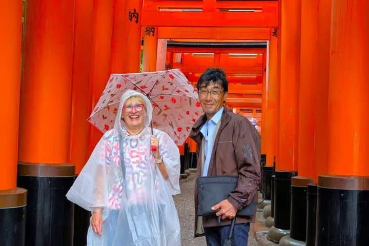 Kyoto Early Morning Fushimi Inari Shrine Tour — photo 4
