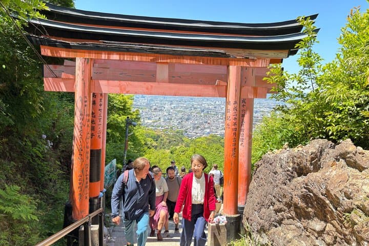 Kyoto Guided Walking Tour: Secret Zen Garden and Fushimi Inari — photo 6