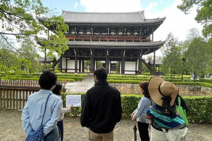 Kyoto Guided Walking Tour: Secret Zen Garden and Fushimi Inari — photo 3