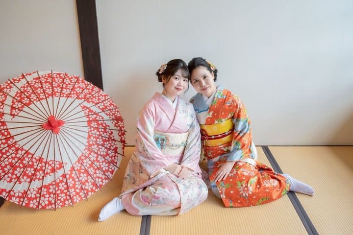 Walking Tour with Kimono Photoshoot in Dejima — photo 7