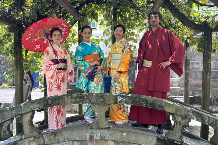 Walking Tour with Kimono Photoshoot in Dejima — photo 4