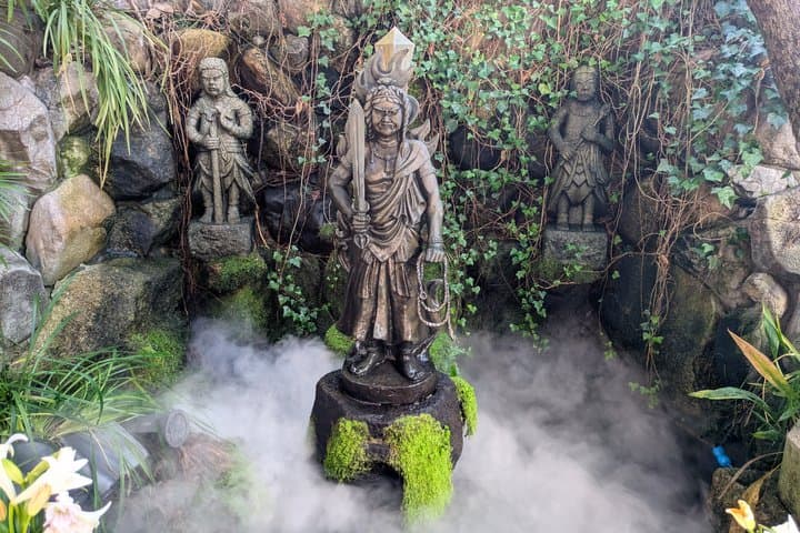 Osaka Tour Shrines Shinsekai and Korea Town — photo 3