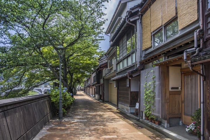 Private Kanazawa Photo Walk Capture Iconic Photo — photo 5