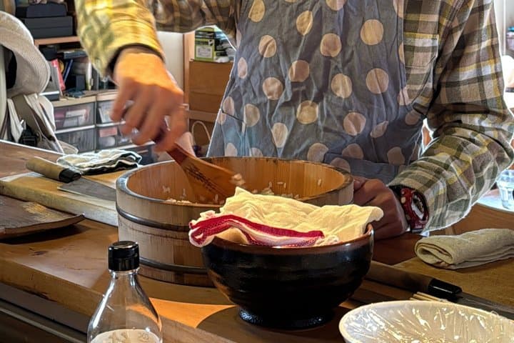 Sushi-making Experience using Traditional Karatsu Pottery — photo 5