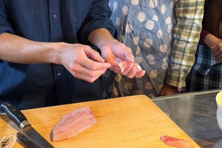 Sushi-making Experience using Traditional Karatsu Pottery — photo 10