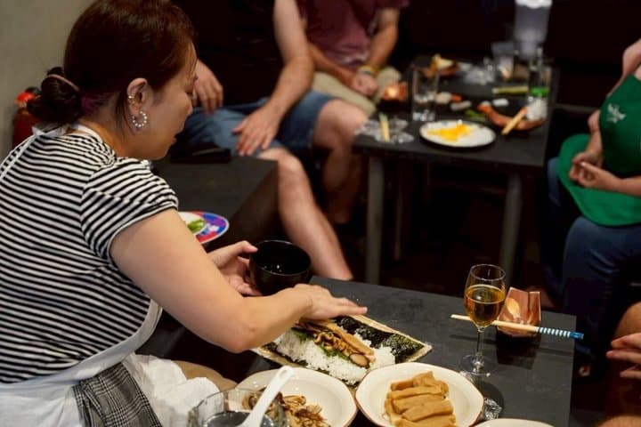 Osaka Authentic Sushi Class with Fresh Ingredients — photo 8