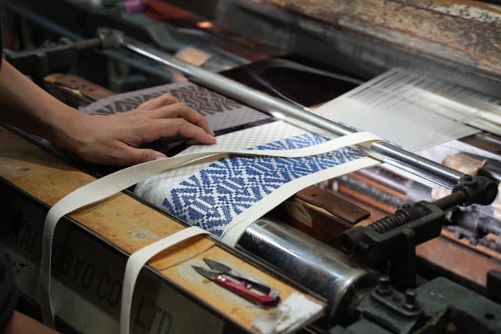 Hakata Ori Factory Tour and Table Center Making — photo 3