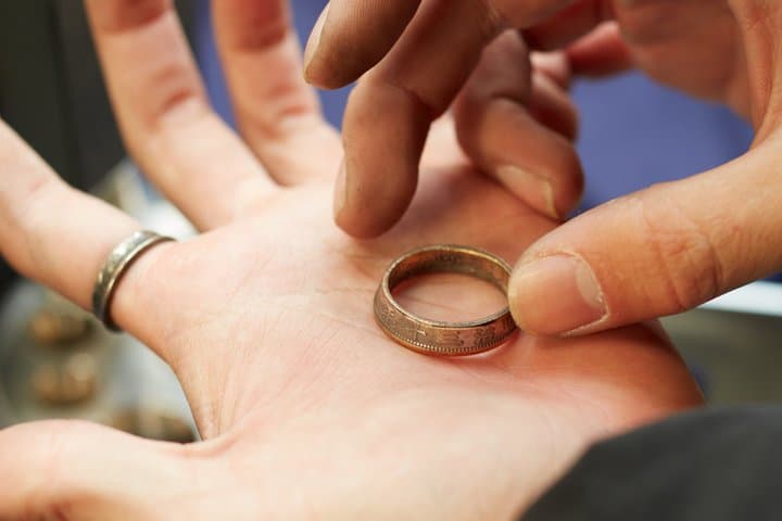 Tokyo, Asakusa : Ring-Making Workshop with Japanese Vintage Coins — photo 3