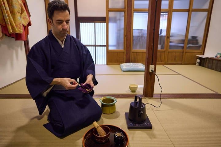 Learn The Tea Ceremony And Make Your Matcha Tea Bowl In Osaka — photo 2