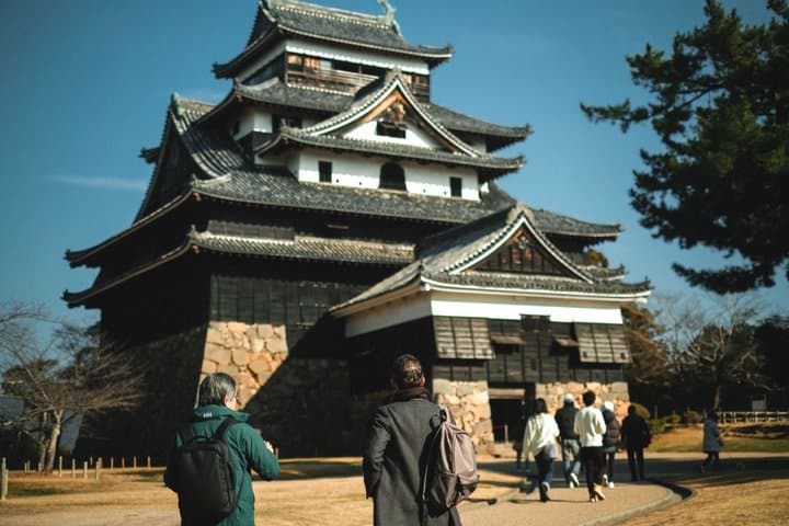 2 Hours Matsue Castle Walking Tour with Entry Ticket — photo 2