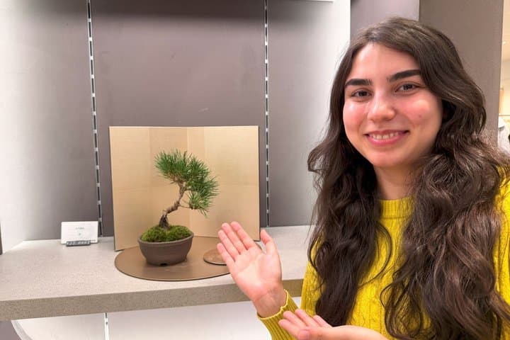 Authentic Bonsai Art Workshop in Tokyo — photo 12