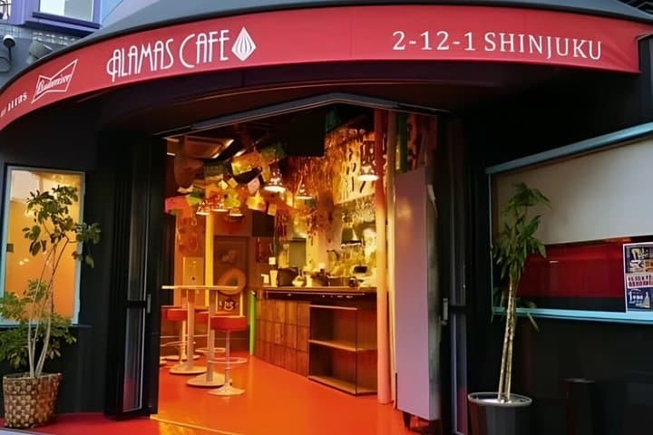 TokyoShinjuku Ni chome LGBTQ Culture Night tour with Ninja Guide — photo 13