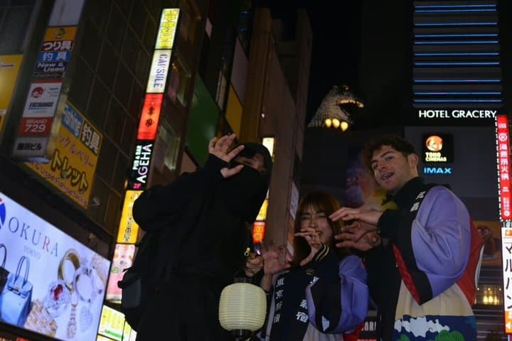 Tokyo Shinjuku GoldenGai Backstreet Walking Tour with Ninja Guide — photo 8