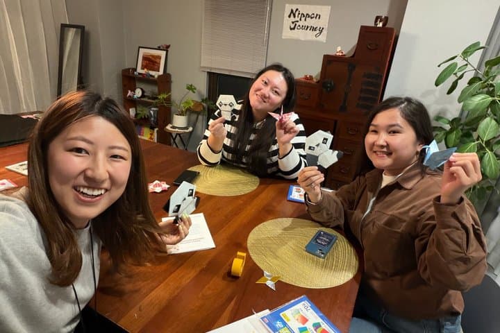 Origami Peace Experience in Hiroshima: Fold and Dedicate a Crane — photo 6
