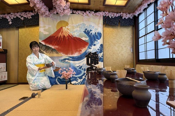 Tokyo Half Day Cruise Shibuya Imperial Palace Tea Ceremony — photo 3