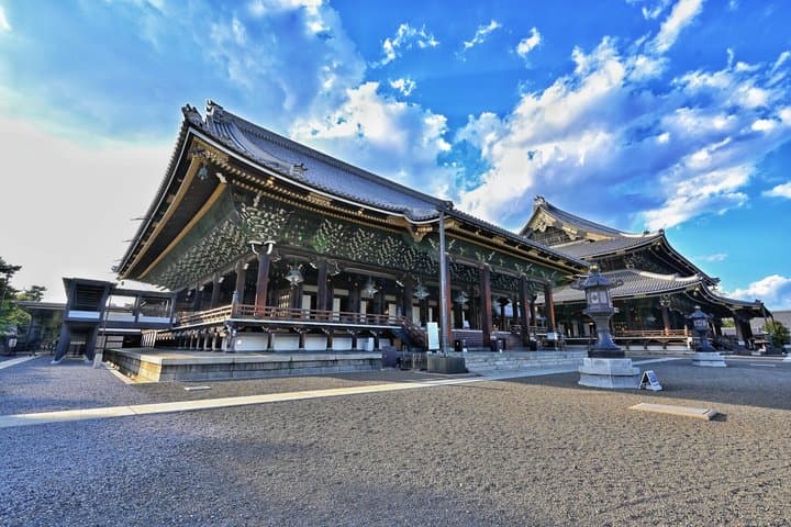 Kyoto: Higashi Honganji Temple & Garden Walk from Kyoto Station — photo 1