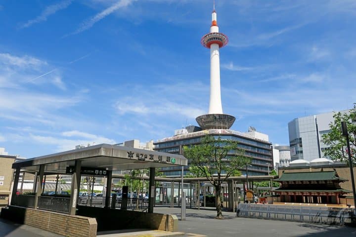 Kyoto: Higashi Honganji Temple & Garden Walk from Kyoto Station — photo 3
