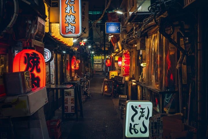 Osaka: Guided Food Tour with 12 Dishes at 4 Local Eateries — photo 4