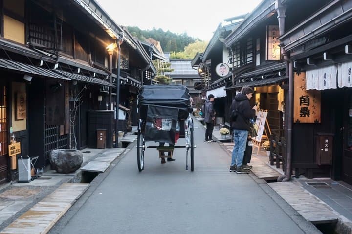 Full Day Tour from Nagoya Takayama Old Town And Shirakawa go — photo 3