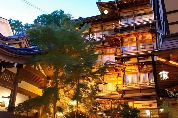 Nagano Shiga Kogen UNESCO Blue Lake and Ghibli Onsen Town — photo 3