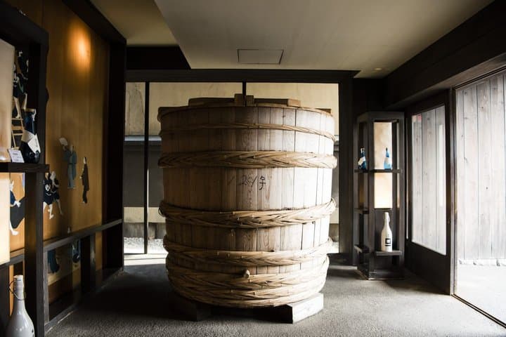 Snow Monkeys and Obuse Private Sake and Miso Brewery Experience — photo 3