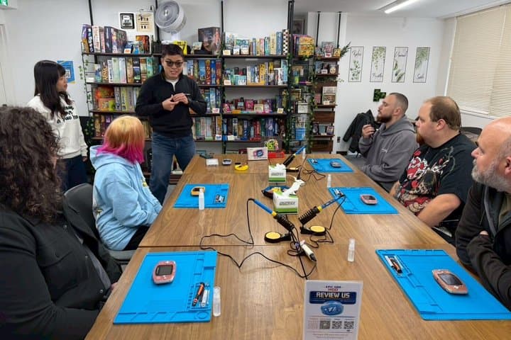 Pixel Lab Tokyo: Gameboy Mod Workshop (Original/Advance/SP) — photo 11