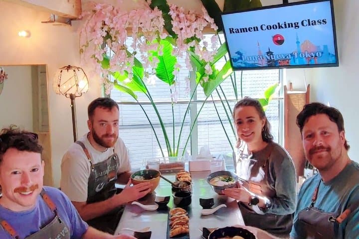 Ramen & Dumpling Cooking in Tokyo with Chef/Vegan possible — photo 5