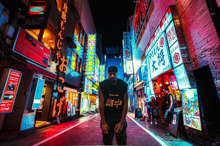 Tokyo Neon Night Photoshoot in Shibuya — photo 19