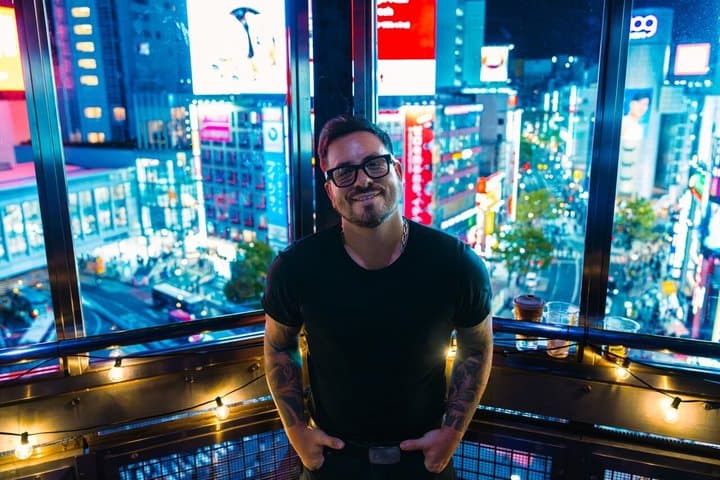 Tokyo Neon Night Photoshoot in Shibuya — photo 20